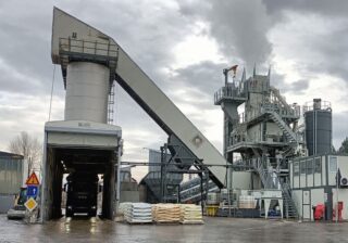 Asphalt lab a cielo aperto