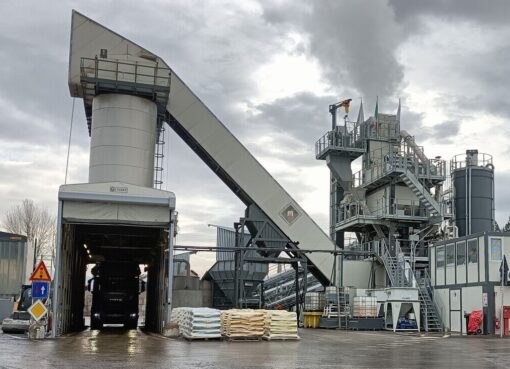 Asphalt lab a cielo aperto